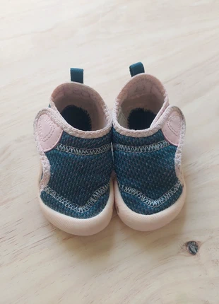 Zapatillas bebé antideslizantes, brand: Decathlon, condizioni: Buone, taglia: 21, €5.00, €5.95 include la Protezione acquisti