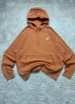 Sweat / pull Nike orange logo brodé poitrine / taille M, marque: Nike, état: Très bon état, taille: M, 24,00 €, 25,90 € Protection acheteurs incluse