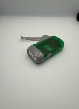 Zaklamp oplaadbaar, merk: NO LABEL, staat: Nieuw zonder prijskaartje, € 5,00, € 5,95 inclusief Kopersbescherming