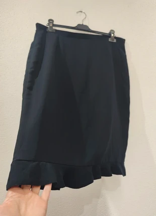 Falda negra con volante, état: Très bon état, taille: Taille unique, 8,00 €, 9,10 € Protection acheteurs incluse