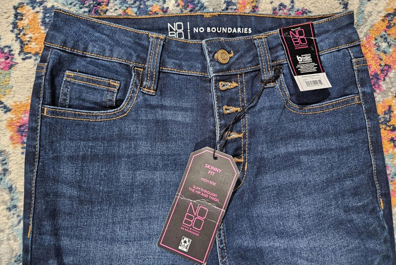 No Boundaries Skinny Fit Slimming Jeans Stretch Size 5 Nwt 2