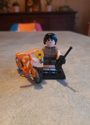 Figurine Mike de Stranger Things type lego, staat: Nieuw zonder prijskaartje, maat: Universeel, € 4,00, € 4,90 inclusief Kopersbescherming