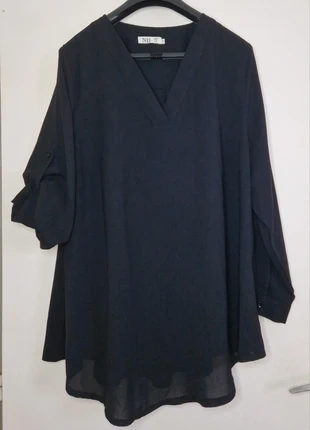 Blouse noire NH-3 T5, merk: NH-3, staat: Heel goed, maat: Overige, € 3,00, € 3,85 inclusief Kopersbescherming