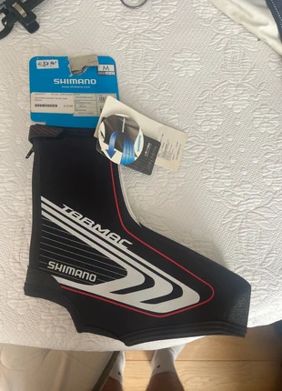 Sur chaussure vélo, marque: Shimano, état: Neuf avec étiquette, taille: 42, 18,00 €, 19,60 € Protection acheteurs incluse