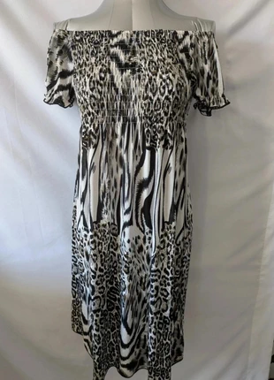 Robe fluide à motif animal – manches modulables – très bon état – taille S/M, état: Très bon état, taille: S / 36 / 8, 10,00 €, 11,20 € Protection acheteurs (Pro) incluse