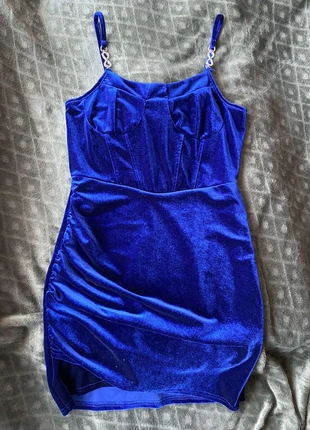 Robe en velours bleue, marque: Charlotte Russe, état: Très bon état, taille: M / 38 / 10, 5,00 €, 5,95 € Protection acheteurs incluse
