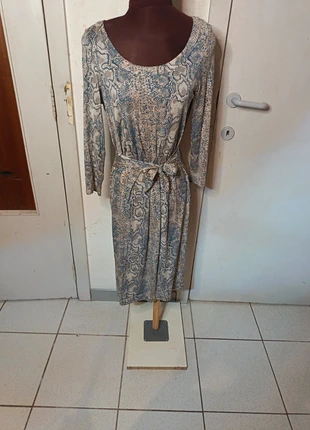 Grijs kleedje met slangen print van Gerard Darel in maat 40, merk: Gerard Darel, staat: Heel goed, maat: L / 40 / 12, € 8,00, € 9,10 inclusief Kopersbescherming