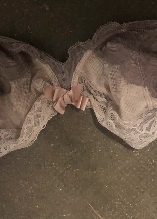 Soutien gorge Chantelle, marque: Chantelle, état: Satisfaisant, taille: 100E, 1,00 €, 1,75 € Protection acheteurs incluse