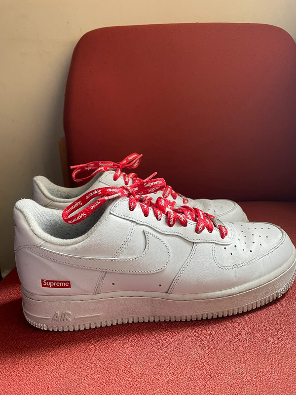 White Nike x Supreme basketball shoes 41.5 Vinted