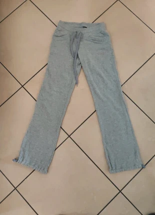 Pantalone tuta, marca: Freddy, estado: Muy bueno, tamaño: S / 36 / 8, 10,00 €, 11,20 € Protección al comprador incluida