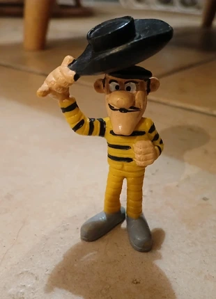 Lot de 4 figurines vintage - Collector, estado: Bueno, tamaño: 5 años / 110 cm, 5,00 €, 5,95 € Protección al comprador incluida