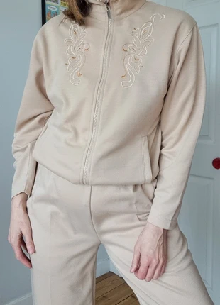 Vintage beige tracksuit retro lounge wear fits size 8/10, brand: Vintage Dressing, condition: Very good, size: S / UK 8-10, £10.00, £11.20 includes Buyer Protection