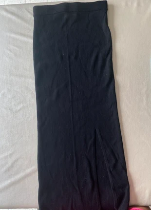 Jupe fendue noire, marque: Zara, état: Neuf sans étiquette, taille: XS / 34 / 6, 5,00 €, 5,95 € Protection acheteurs incluse