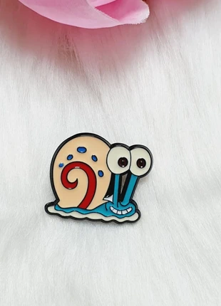 Superbe pin's escargot gary bob l'eponge, zustand: Sehr gut, 9,00 €, 10,15 € inklusive Vinted-Käuferschutz
