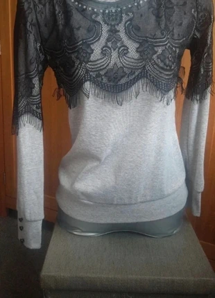 Grey jumper with black lace, brand: NO LABEL, condition: Good, size: M / UK 12-14, £1.00, £1.75 includes Buyer Protection