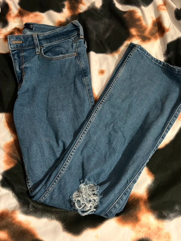 Hollister low rise boot cut jeans 1