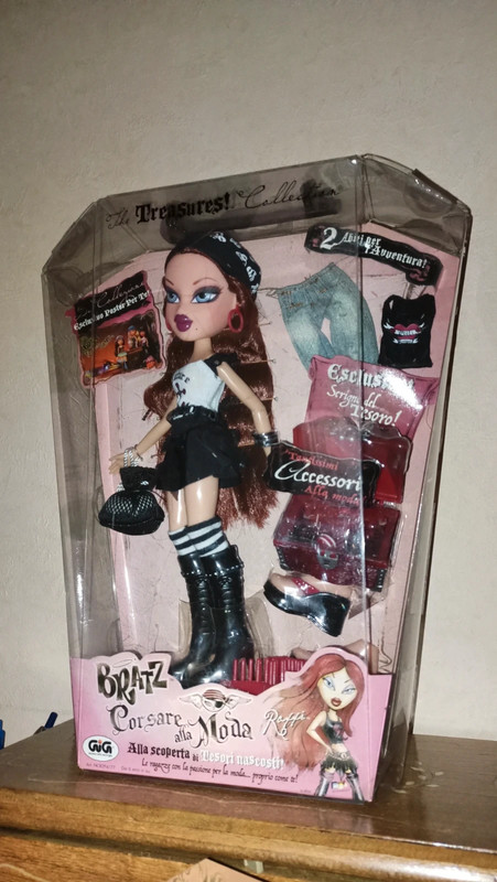 Bratz Treasures! Pirate Cloe Doll Rare - Complete! 