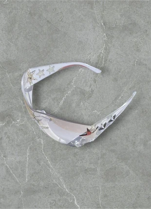 Lunettes de soleil blanches vintage y2k neuves homme femme, marque: Vintage Dressing, état: Neuf sans étiquette, 5,00 €, 5,95 € Protection acheteurs incluse