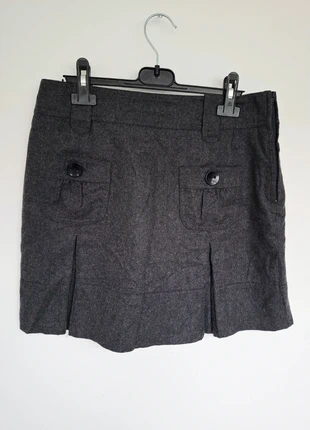 Jupe courte plisée grise en laine Cache Cache – Taille 38 / M, marque: Cache Cache, état: Très bon état, taille: M / 38 / 10, 6,00 €, 7,00 € Protection acheteurs incluse