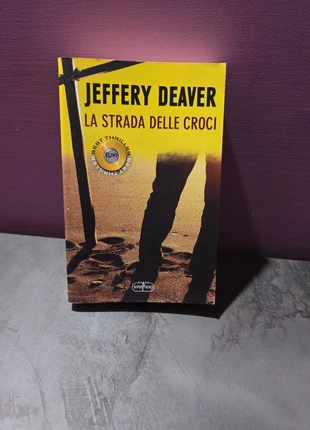 Libro La Strada delle Croci - Jeffery Deaver, état: Très bon état, 3,00 €, 3,85 € Protection acheteurs incluse