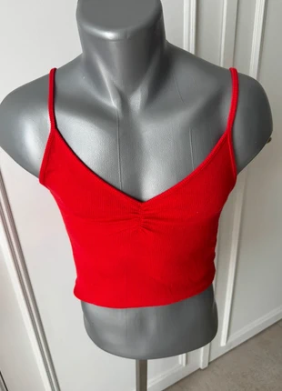 Débardeur / top court, marque: Bershka, état: Très bon état, taille: S / 36 / 8, 2,50 €, 3,33 € Protection acheteurs incluse