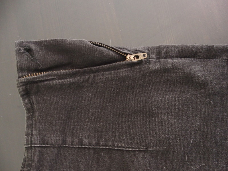 ASOS - Short en jean taille haute noir avec fermeture sur le côté 3