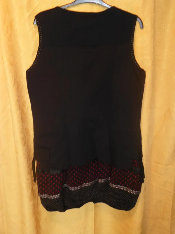 robe tunique noir / rouge fleur L33 taille 38/40 - photo numéro 4
