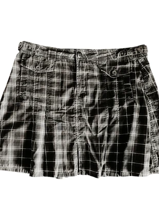 Goth checkered and pleated skirt (xxl), merk: Alternative, staat: Heel goed, maat: XXL / 44 / 16, € 7,99, € 9,09 inclusief Kopersbescherming Pro
