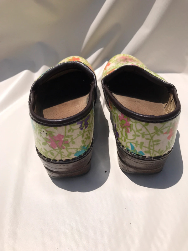 Dansko 37 Light Green & White Floral Vines Womens US Size 6.5 Clogs Shoes 4