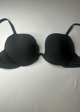 Black Push Up Bra with Beautiful Shape and Cleavage, marke: Sonstiges, zustand: Neu, größe: 75B, 3,90 €, 4,80 € inklusive Vinted-Käuferschutz