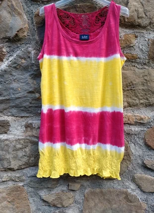 Canotta lunga sfumata fucsia e gialla, marca: Blukids, estado: Muito bom, tamanho: 12 anos / 152 cm, €4.00, €4.90 inclui Proteção do Comprador