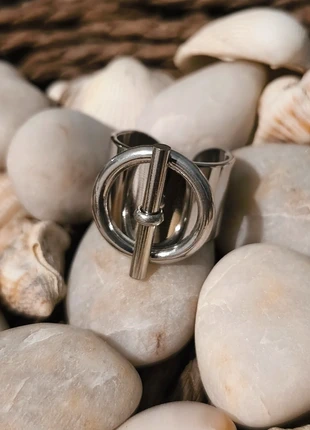 Bague acier ajustable - bague circle barre argentée, condizioni: Ottime, taglia: Regolabile, €4.00, €4.90 include la Protezione acquisti