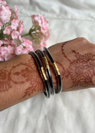 3 joncs boudhistes noirs, marke: Tendance, zustand: Sehr gut, 5,00 €, 5,95 € beinhaltet Vinted-Käuferschutz Pro