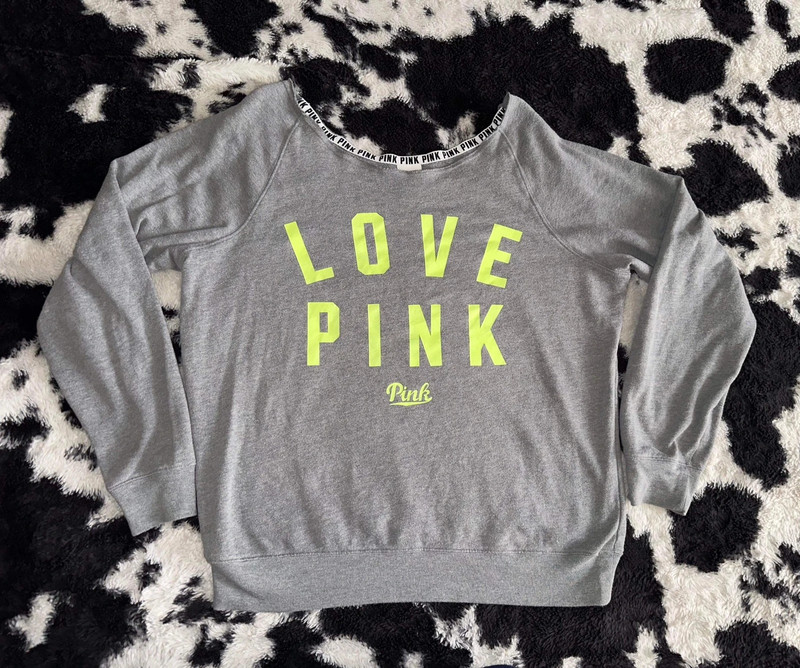 Victoria secret pink sweatshirt 3
