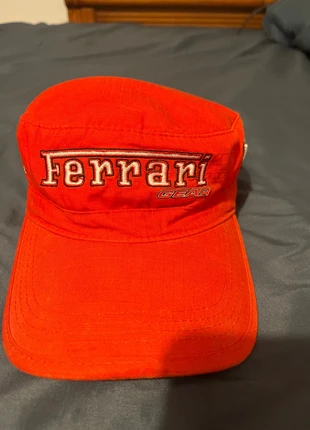 Gorra oficial Ferrari gear v8, brand: Ferrari, condizioni: Nuovo senza cartellino, taglia: Taglia unica, €20.00, €21.70 include la Protezione acquisti
