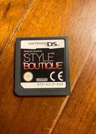 Jeu Style Boutique pour Nintendo DS, merk: Nintendo, staat: Goed, € 4,00, € 4,90 inclusief Kopersbescherming