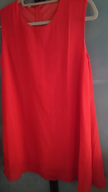 Robe rouge Taille S tbe 1