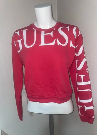 ⭐ Sweat Guess rose vif – Taille 14 ans, merk: GUESS, staat: Heel goed, maat: 14 jaar / 164 cm, € 25,00, € 26,95 inclusief Kopersbescherming
