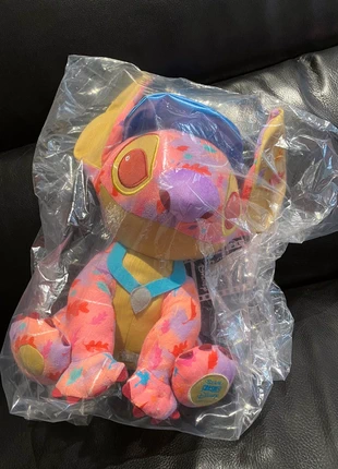 Disney Stitch Crashes Pocahontas (10/12) - Neuf + Facture, marke: Disney, zustand: Neu, mit Etikett, größe: Einheitsgröße, 50,00 €, 53,20 € inklusive Vinted-Käuferschutz