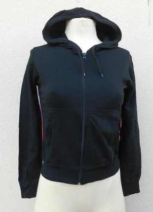 Veste sweat noire à capuche taille 36, marque: je ne sais pas, état: Très bon état, taille: S / 36 / 8, 3,00 €, 3,85 € Protection acheteurs incluse
