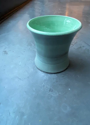 Pot faïence vert pastel , estado: Muito bom, €5.00, €5.95 inclui Proteção do Comprador