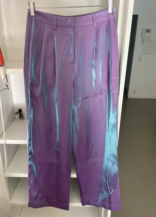 Paarse, shiny pants van Selected Femme #mermaidvibes, merk: Selected Femme, staat: Nieuw zonder prijskaartje, maat: S / 36 / 8, € 30,00, € 32,20 inclusief Kopersbescherming