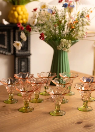 10 coupes à glace vintage tulipe en verre La Rochère, marque: La Rochere, état: Très bon état, 55,00 €, 58,45 € Protection acheteurs incluse