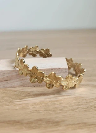 Bracelet acier inoxydable doré ajustable vintage à fleurs, marque: Le Marché, état: Neuf sans étiquette, 8,00 €, 9,10 € Protection acheteurs (Pro) incluse