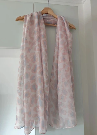 Pañuelo fino animal print, état: Très bon état, 10,00 €, 11,20 € Protection acheteurs incluse