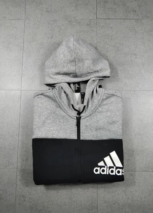 Pull Full zip a capuche Noir et gris Adidas coton taille S, merk: adidas, staat: Heel goed, maat: S, € 20,00, € 21,70 inclusief Kopersbescherming