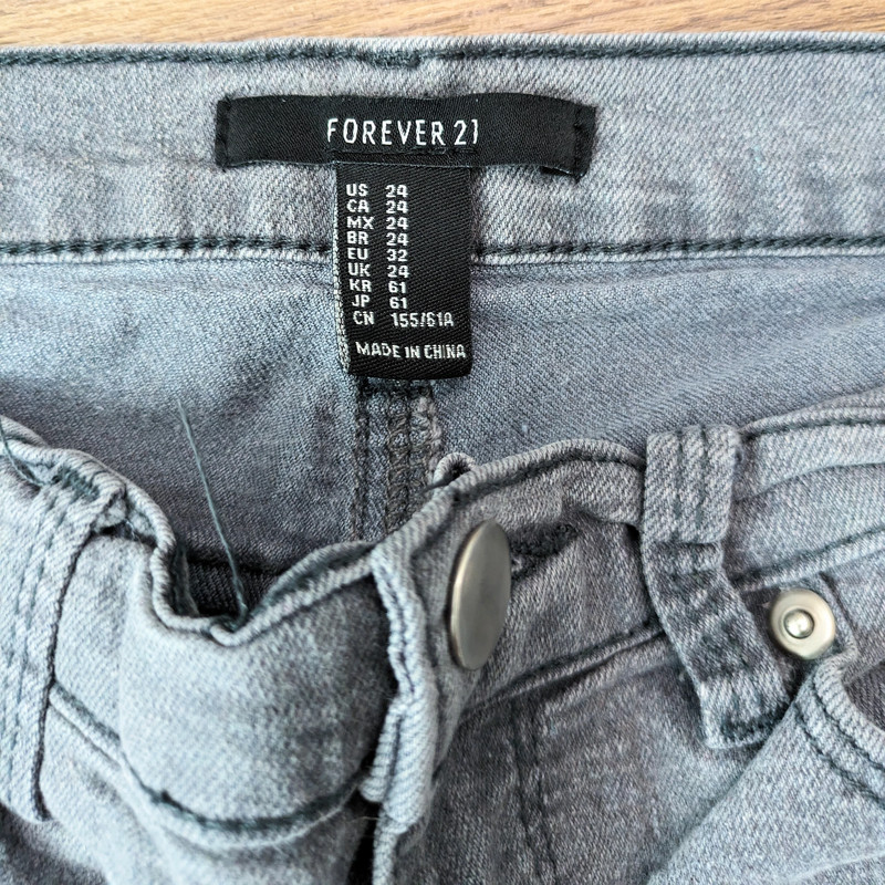 Forever 21 gray skinny jeans - Size 24 4