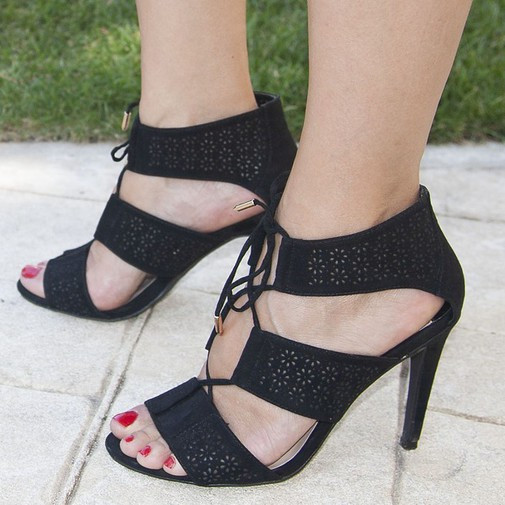 Sandales noires avec cordes 1