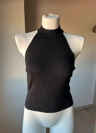 Top crop nero Zara S - schwarzes bauchfreies Top mit freiem Rücken - haut court noir avec dos nu, marque: Zara, état: Très bon état, taille: S / 36 / 8, 7,00 €, 8,05 € Protection acheteurs incluse