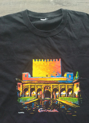 Tshirt Granada L, zustand: Sehr gut, größe: L, 2,00 €, 2,80 € inklusive Vinted-Käuferschutz